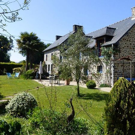 Bed and Breakfast Les Petites Chapelles Saint-Pierre-de-Plesguen Exterior foto
