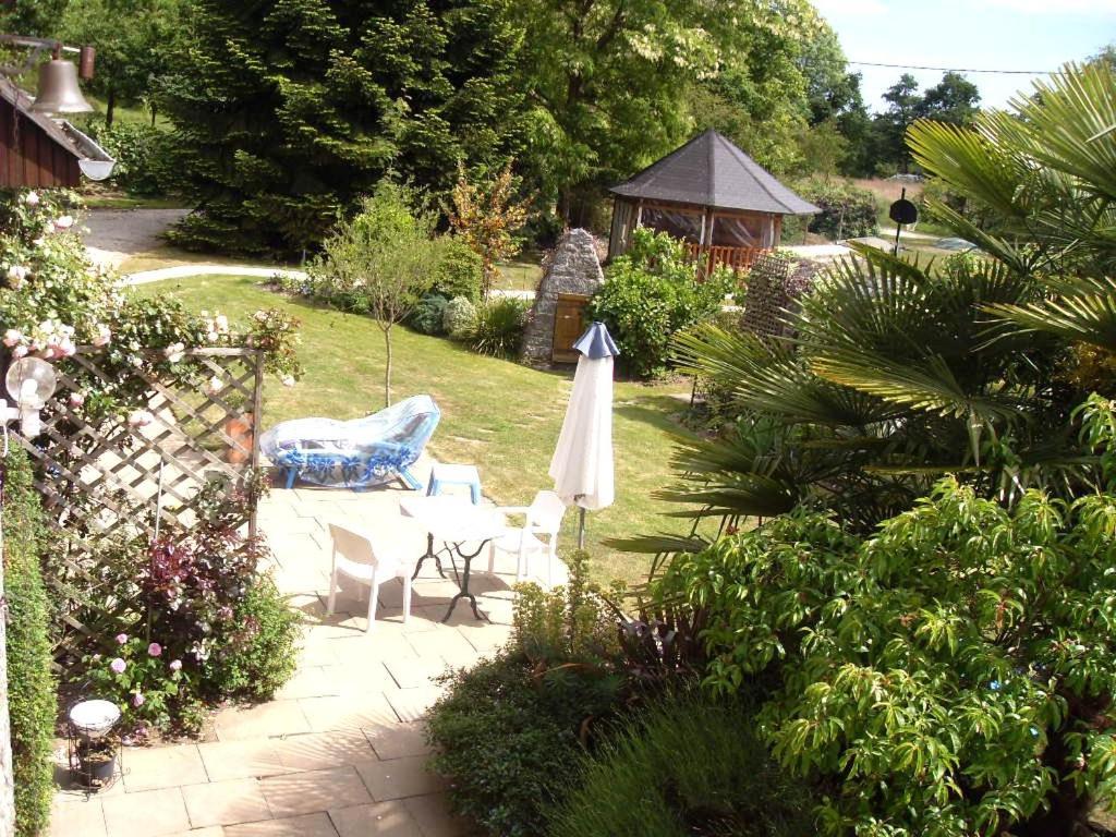 Bed and Breakfast Les Petites Chapelles Saint-Pierre-de-Plesguen Exterior foto