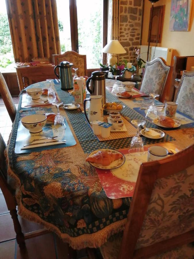 Bed and Breakfast Les Petites Chapelles Saint-Pierre-de-Plesguen Exterior foto